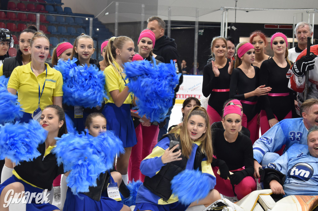 Mecz charytatywny. Na lodzie Czerkawski i Wołosz