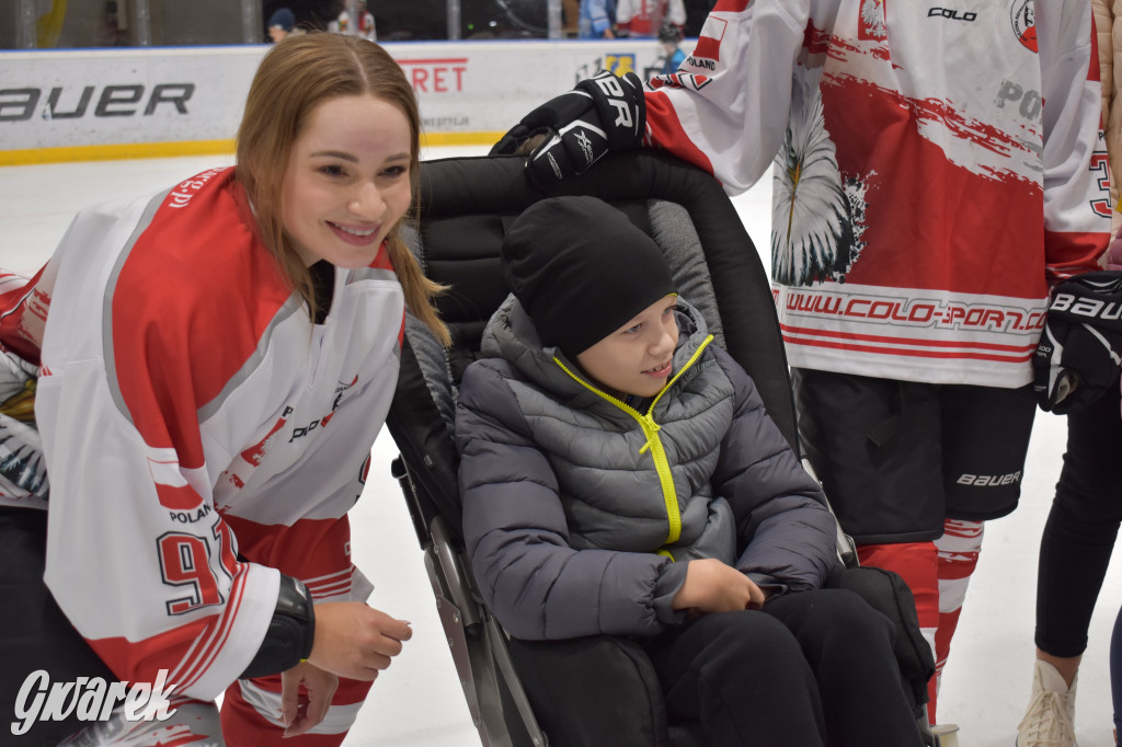 Mecz charytatywny. Na lodzie Czerkawski i Wołosz