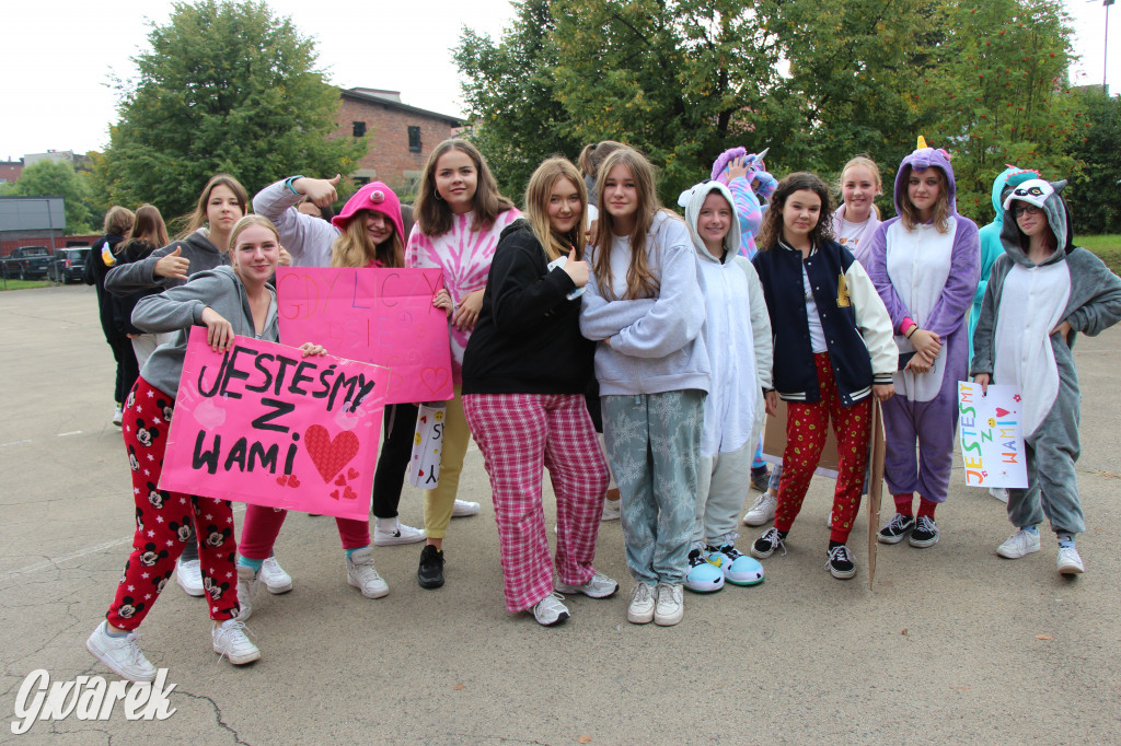 Tarnowskie Góry. Spacer w piżamach