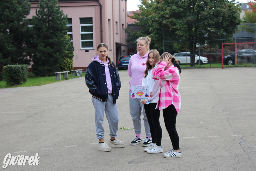 Tarnowskie Góry. Spacer w piżamach