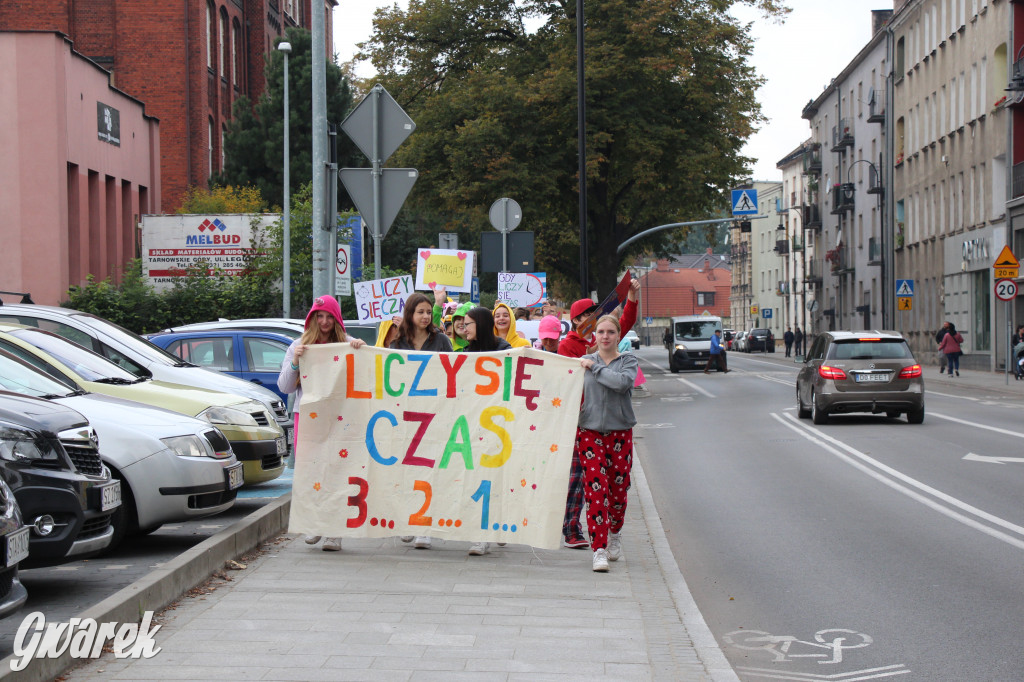 Tarnowskie Góry. Spacer w piżamach