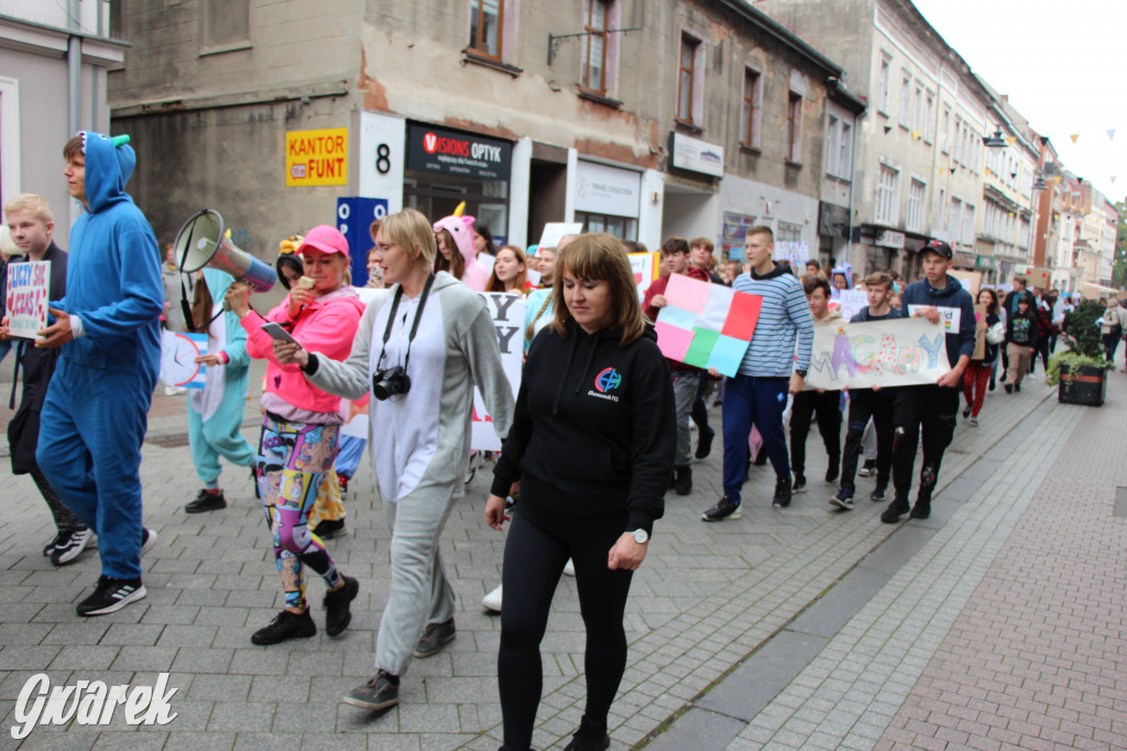 Tarnowskie Góry. Spacer w piżamach