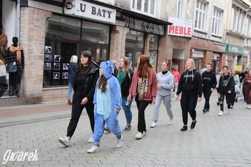 Tarnowskie Góry. Spacer w piżamach