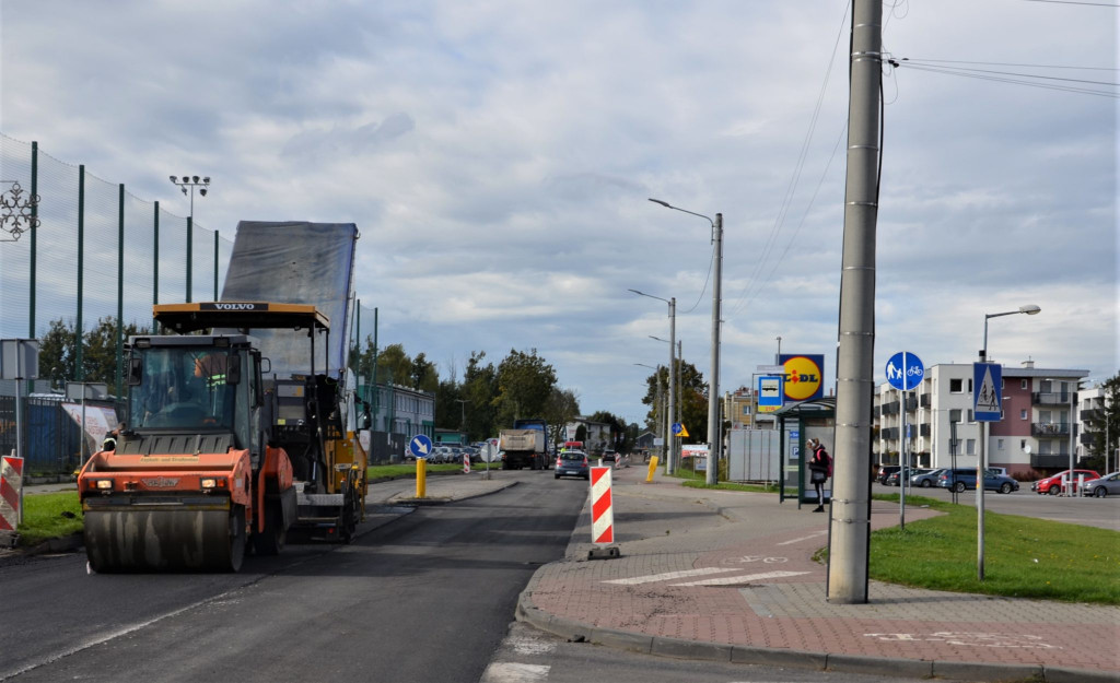 Radzionków. Budują ścieżkę rowerową