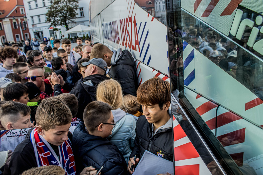 Tarnowskie Góry, Zbrosławice i Górnik Zabrze