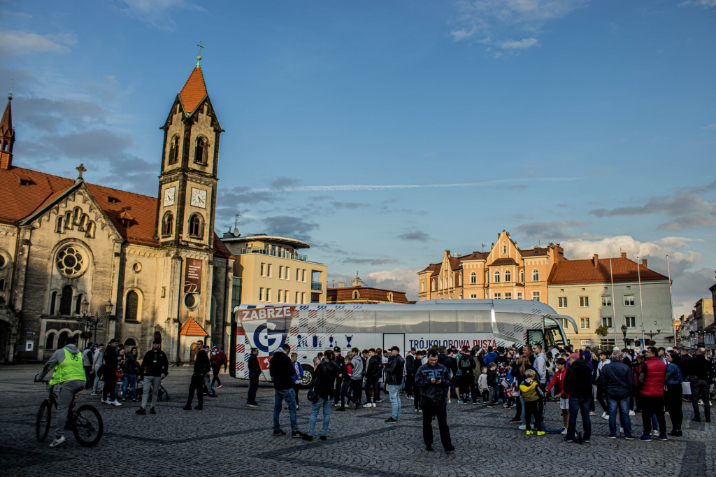 Tarnowskie Góry, Zbrosławice i Górnik Zabrze
