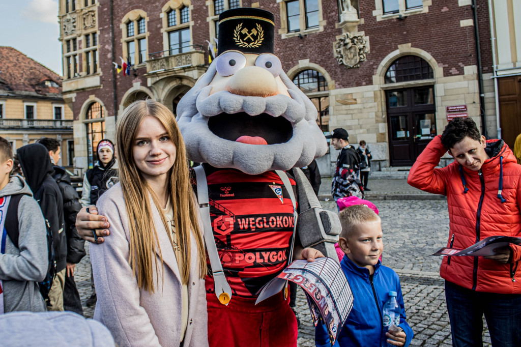 Tarnowskie Góry, Zbrosławice i Górnik Zabrze