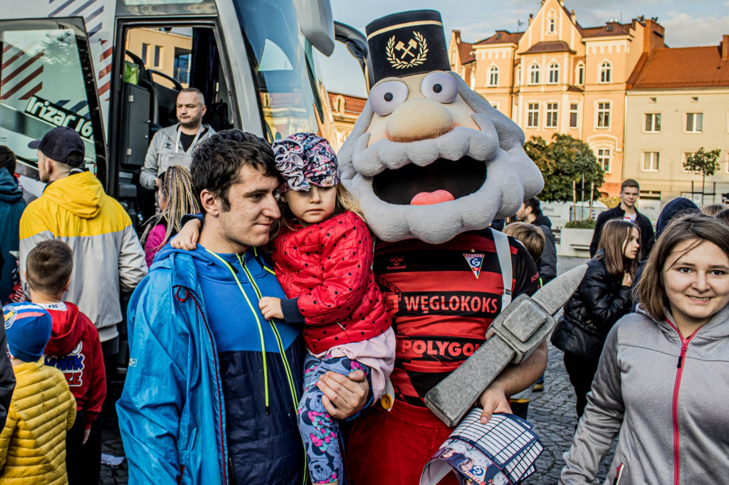 Tarnowskie Góry, Zbrosławice i Górnik Zabrze