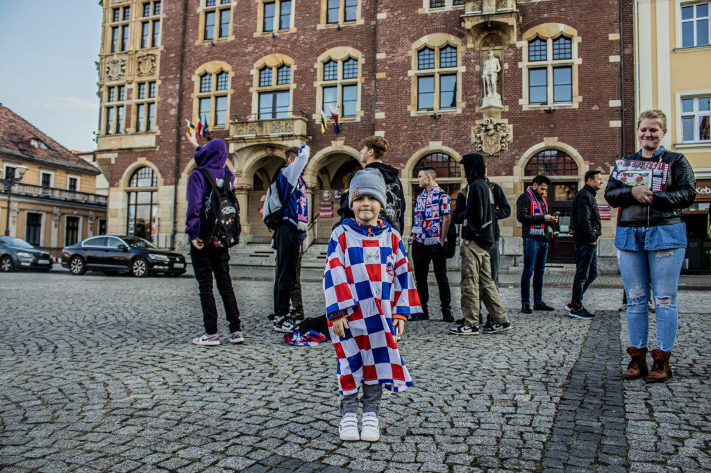 Tarnowskie Góry, Zbrosławice i Górnik Zabrze