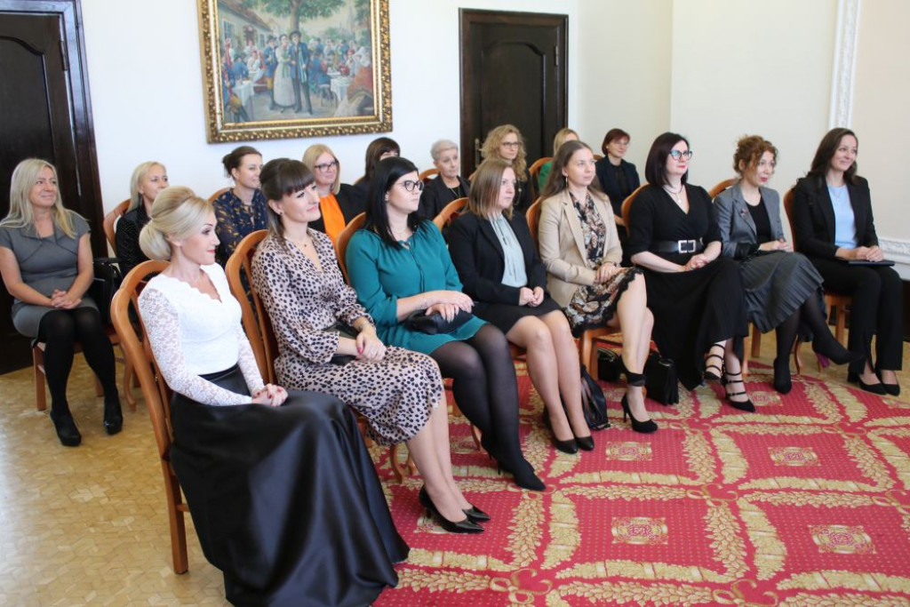 Wyróżnienia  i nagrody dla nauczycieli [ZDJĘCIA]