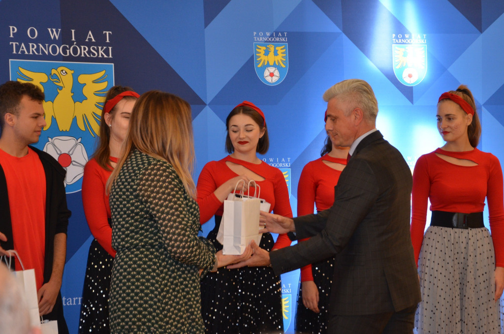 Powiatowy Dzień Edukacji - wyróżnieni nauczyciele