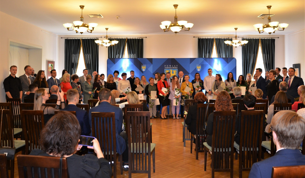 Powiatowy Dzień Edukacji - wyróżnieni nauczyciele