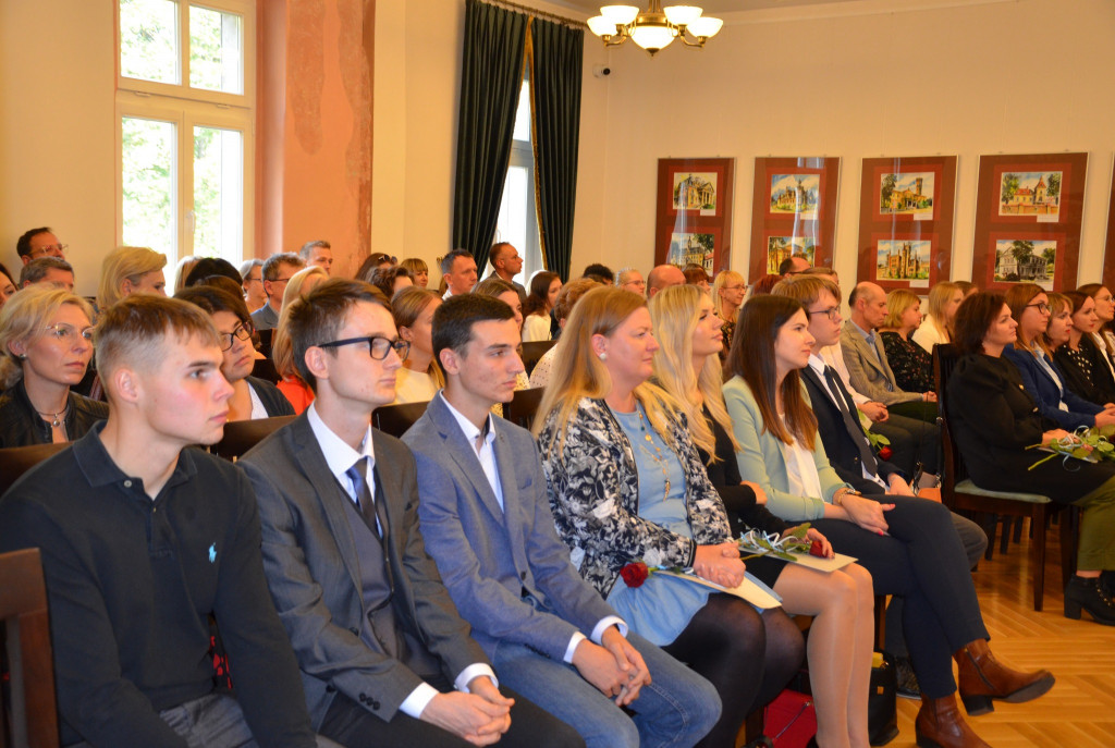 Powiatowy Dzień Edukacji - wyróżnieni nauczyciele