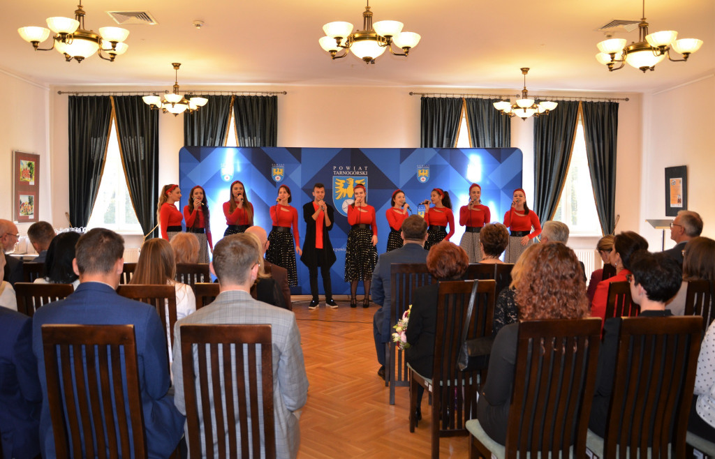 Powiatowy Dzień Edukacji - wyróżnieni nauczyciele