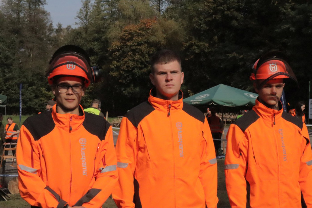 Mistrzowie piły w Brynku