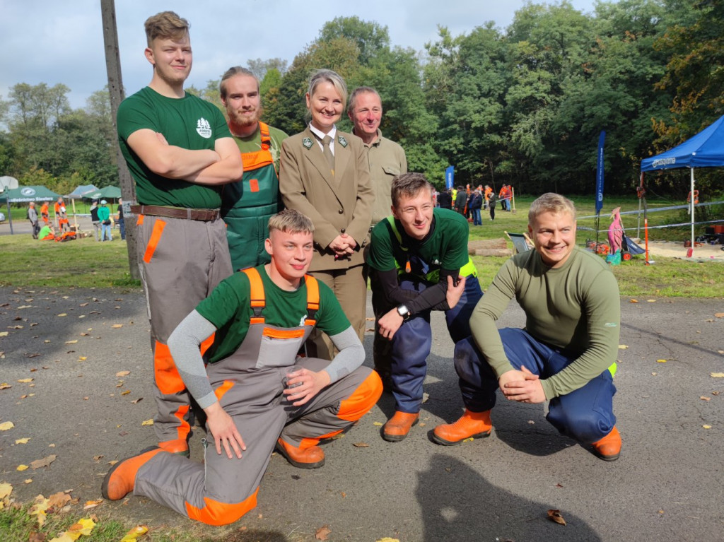 Mistrzowie piły w Brynku