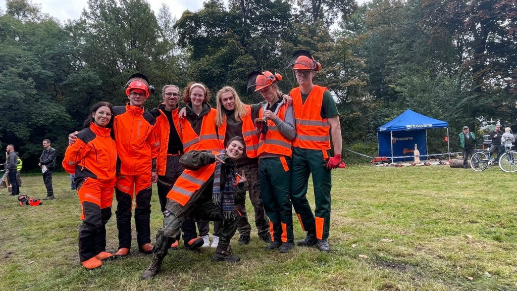 Mistrzowie piły w Brynku