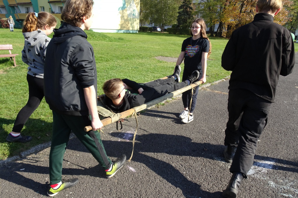 Miejski wielobój ratowniczy dla uczniów