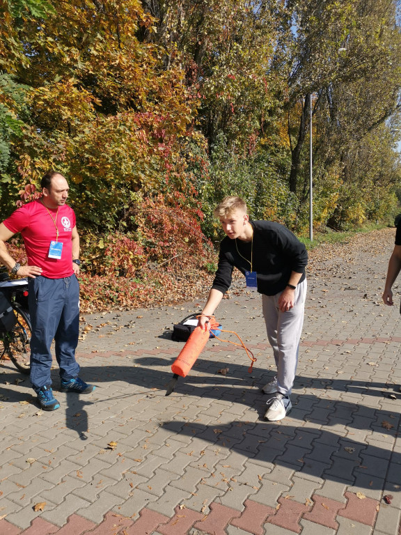 Miejski wielobój ratowniczy dla uczniów