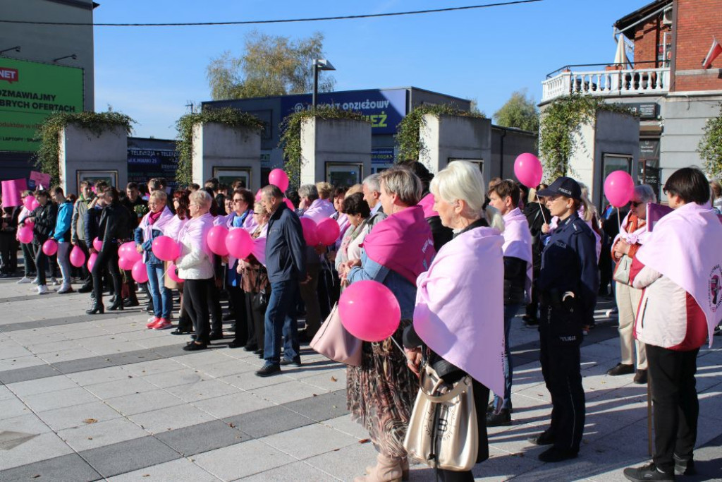 Dzień Różowej Wstążki i przemarsz przez miasto