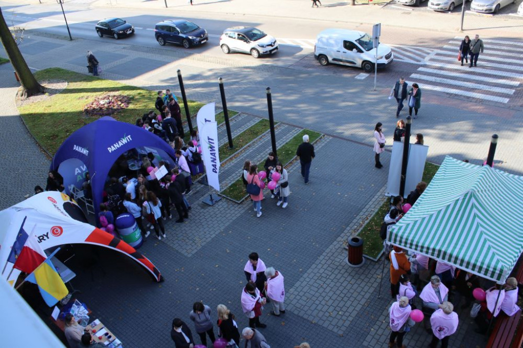 Dzień Różowej Wstążki i przemarsz przez miasto