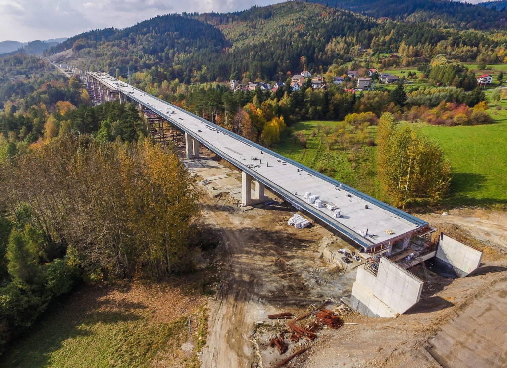 Trwa budowa drogi ekspresowej S1 [ZDJĘCIA]