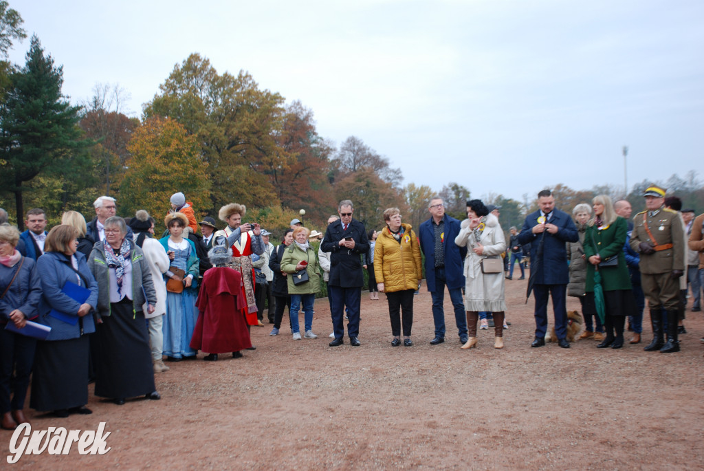 Świerklaniec. Kawaleryjski hubertus w parku