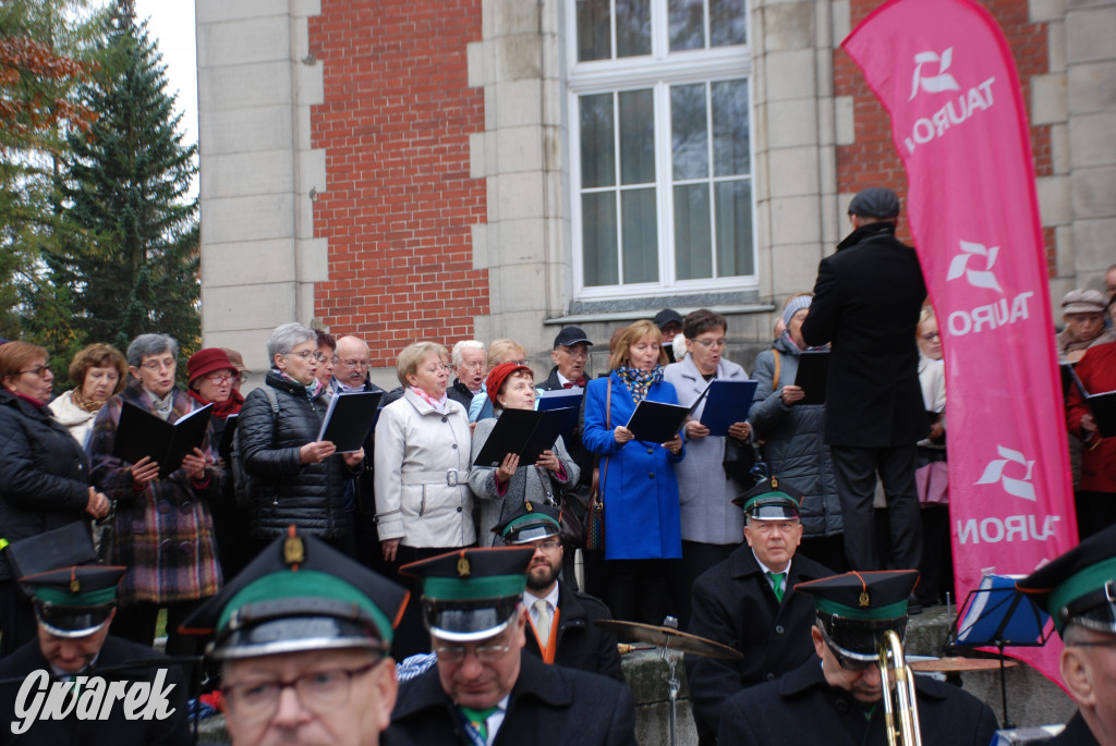 Świerklaniec. Kawaleryjski hubertus w parku