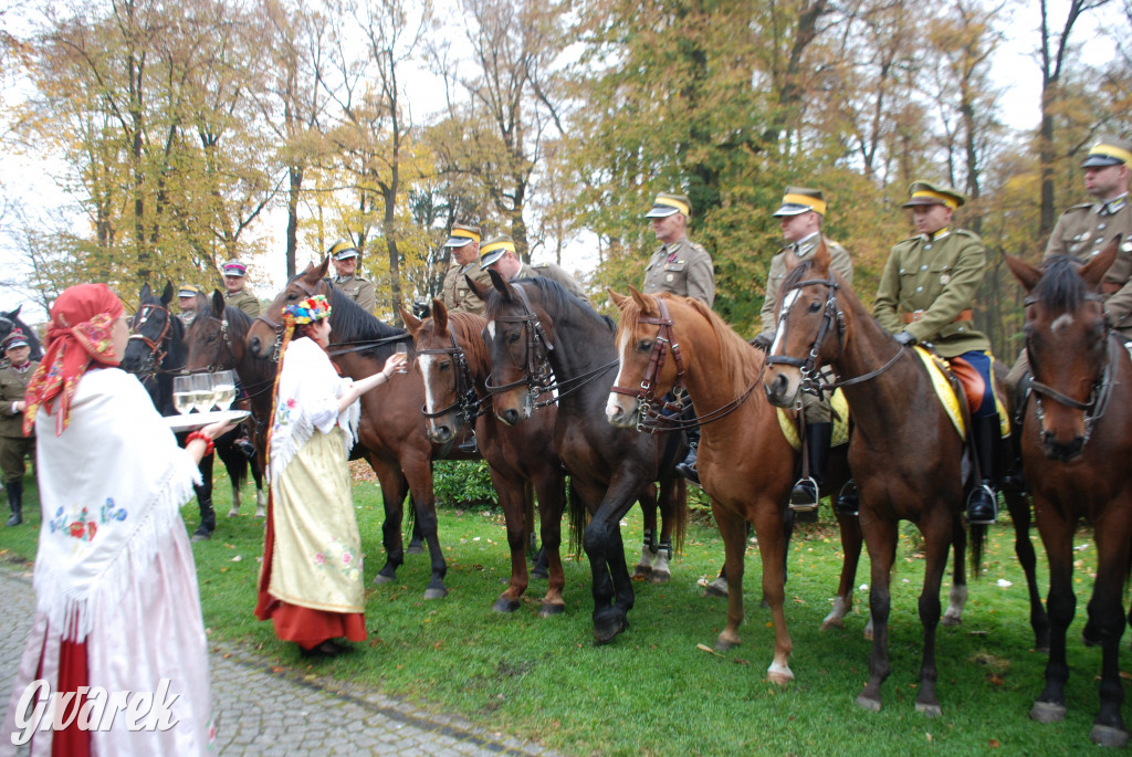 Świerklaniec. Kawaleryjski hubertus w parku