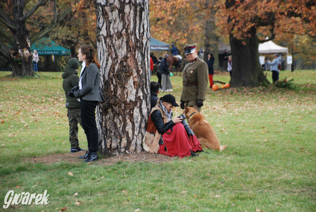 Świerklaniec. Kawaleryjski hubertus w parku