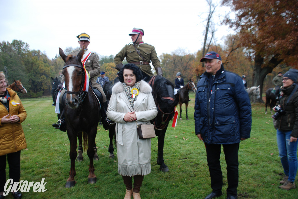 Świerklaniec. Kawaleryjski hubertus w parku