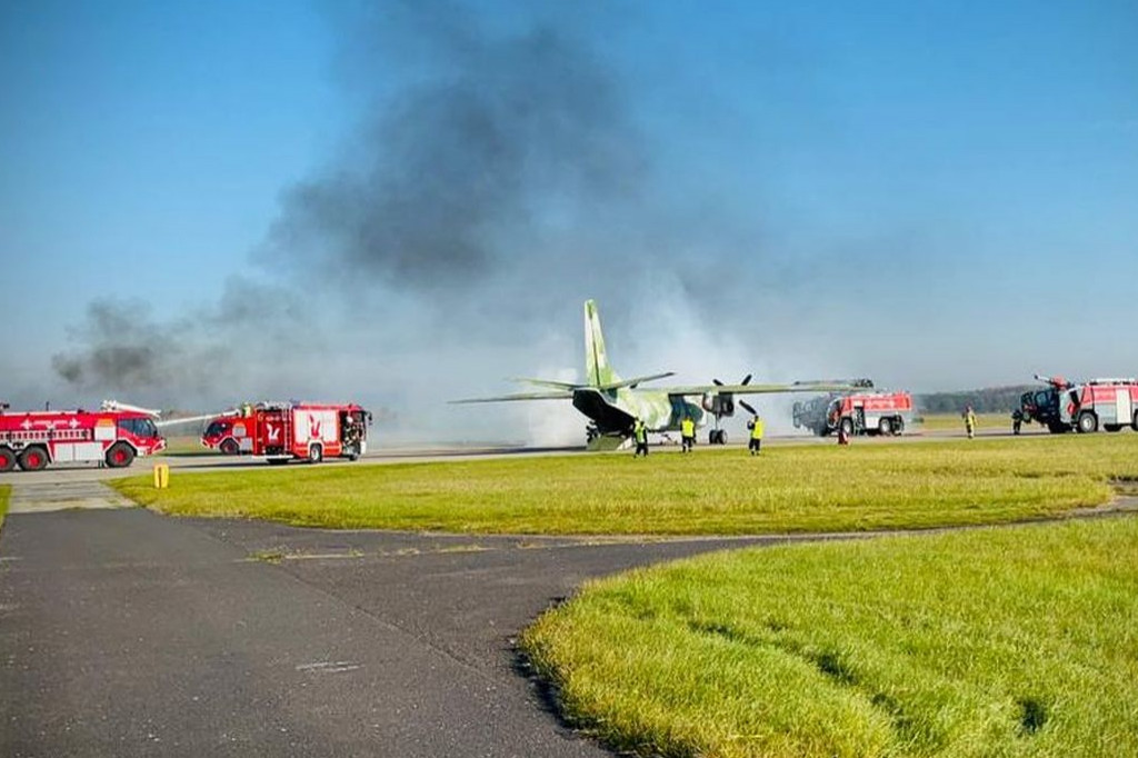 Pyrzowice. Akcja samolot, nasi strażacy na miejscu