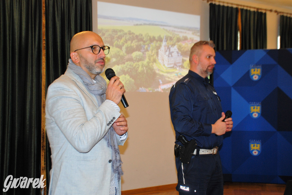 Na wnuczka, na policjanta, na prokuratora....