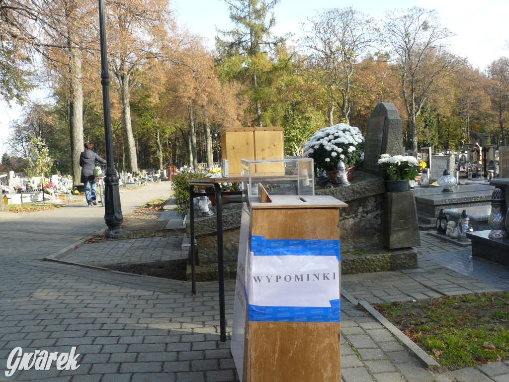 Tarnowskie Góry. Przygotowania do Wszystkich Świętych