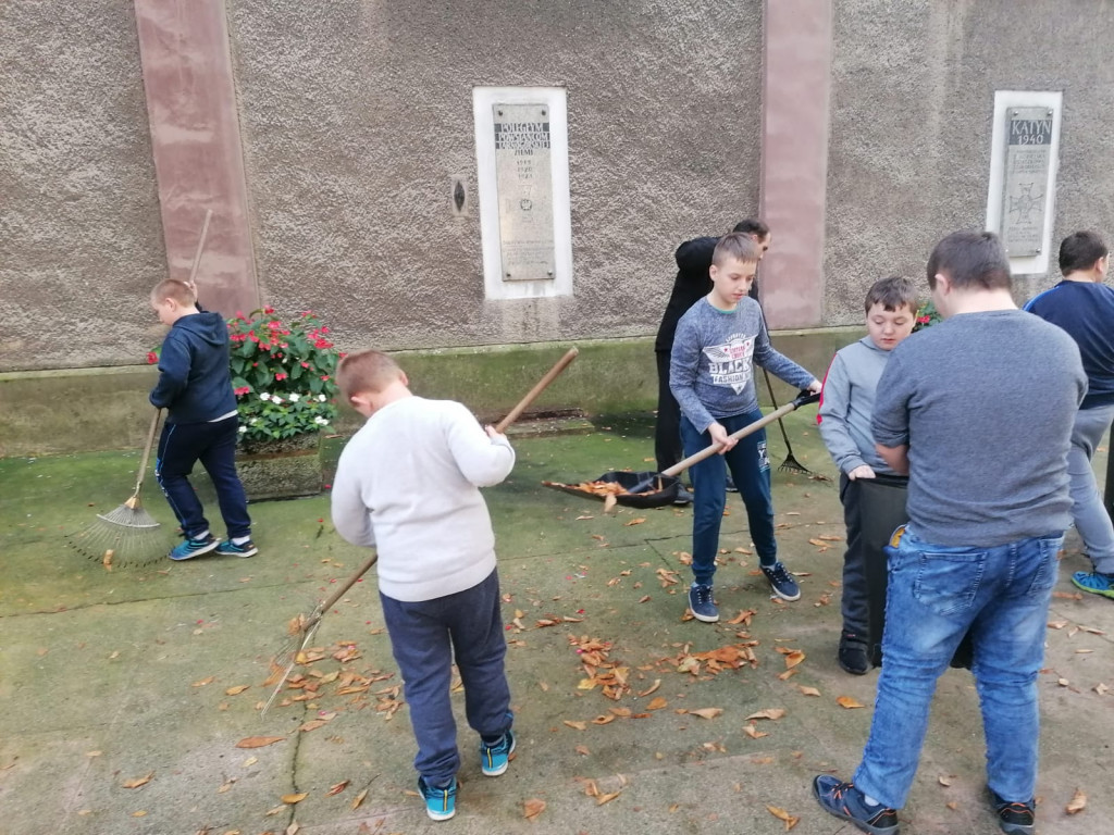 Młodzież i Rodzina Katyńska