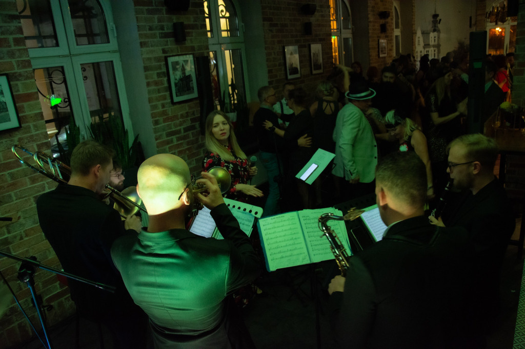 Tarnowskie Góry. Potańcówka w stylu retro [FOTO]