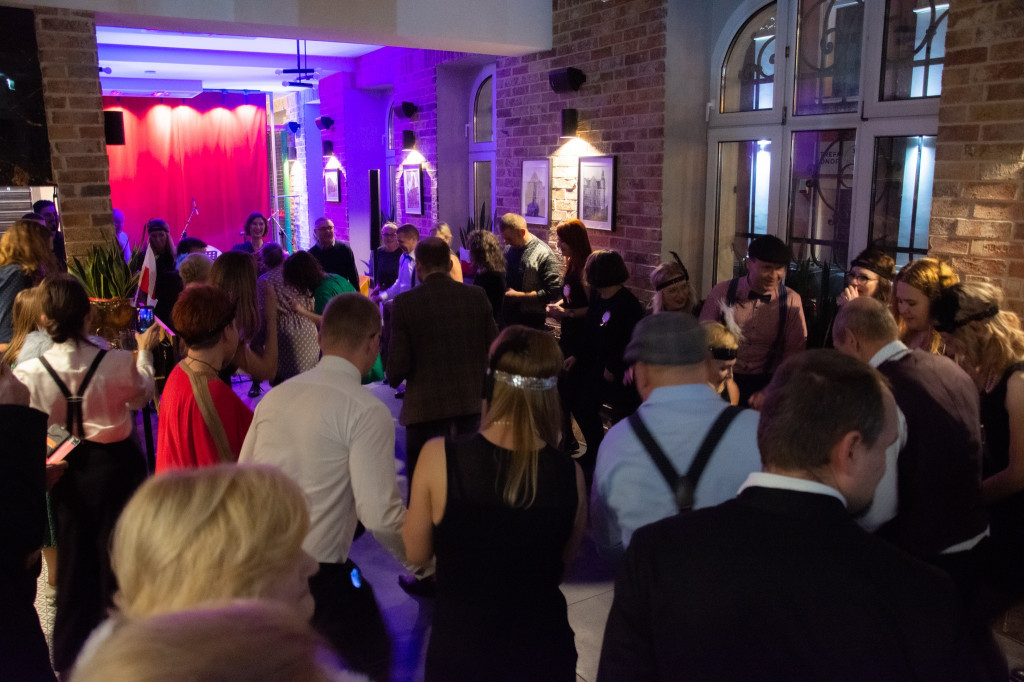 Tarnowskie Góry. Potańcówka w stylu retro [FOTO]