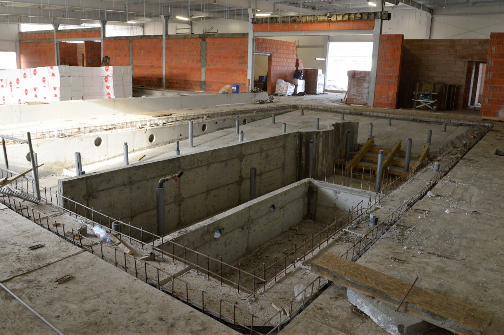 Budują kryty basen w Radzionkowie