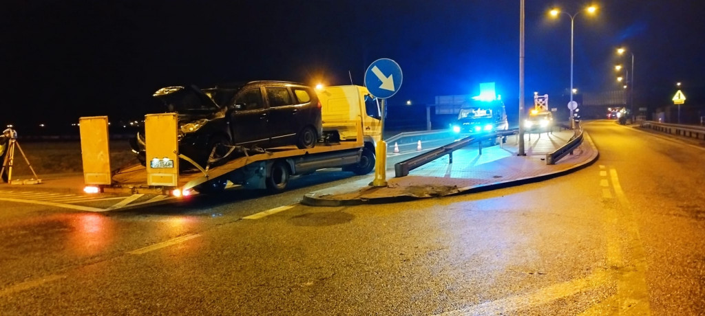 Wypadek na DK 78. Dwóch rannych