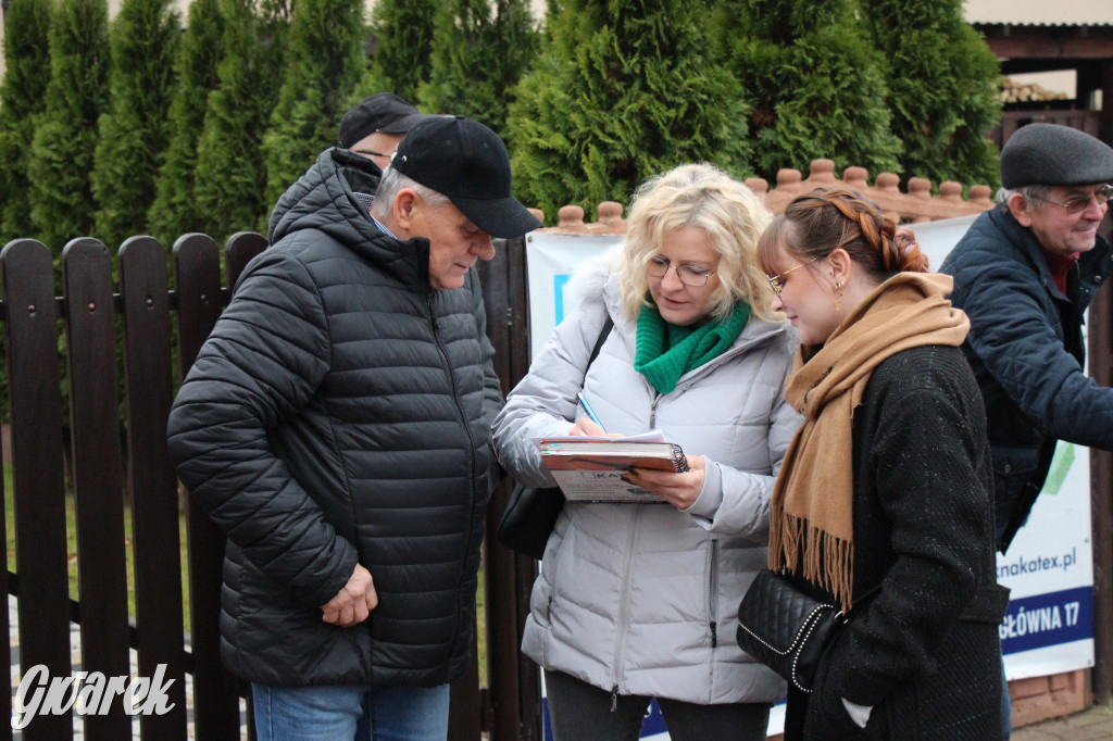 Bobrowniki Śląskie. Poszło o kawałek trawnika