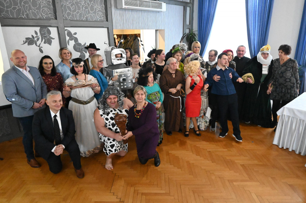 Tarnowskie Góry. Pokaz mody na trzecie urodziny
