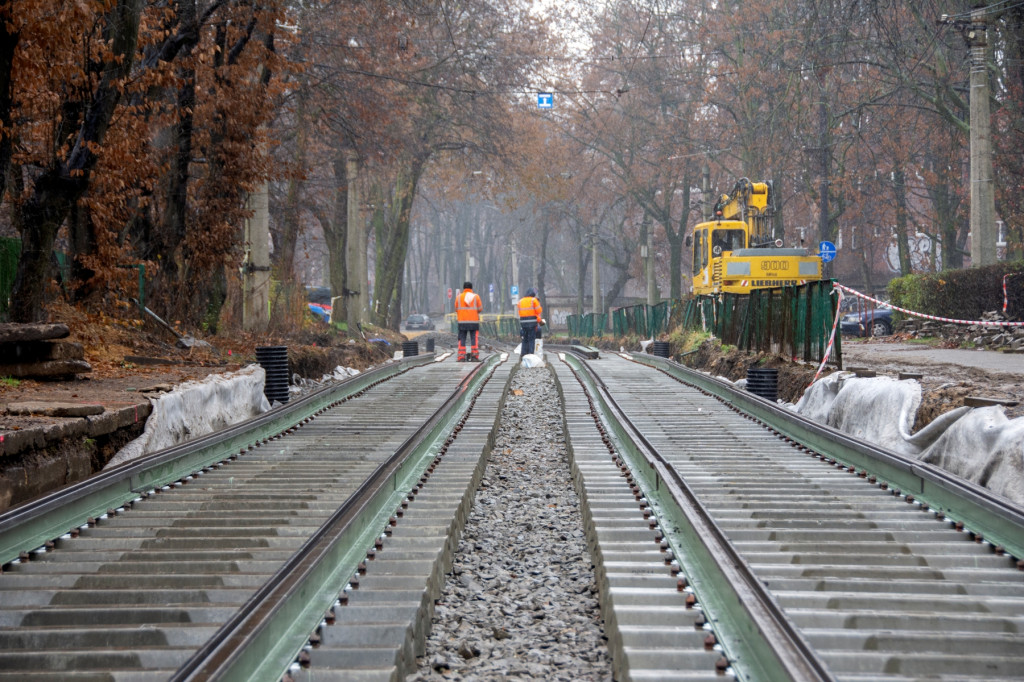 Osiedle Stroszek. Trwa remont torów tramwajowych