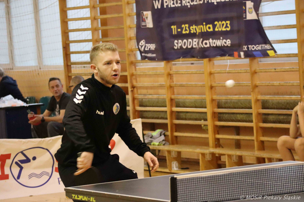 Grand Prix w hali sportowej