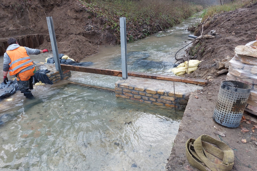 Prace przy Bramie Gwarków, parking niemal gotowy