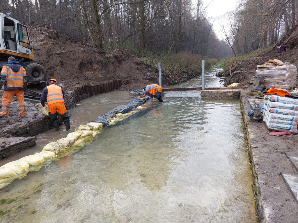 Prace przy Bramie Gwarków, parking niemal gotowy