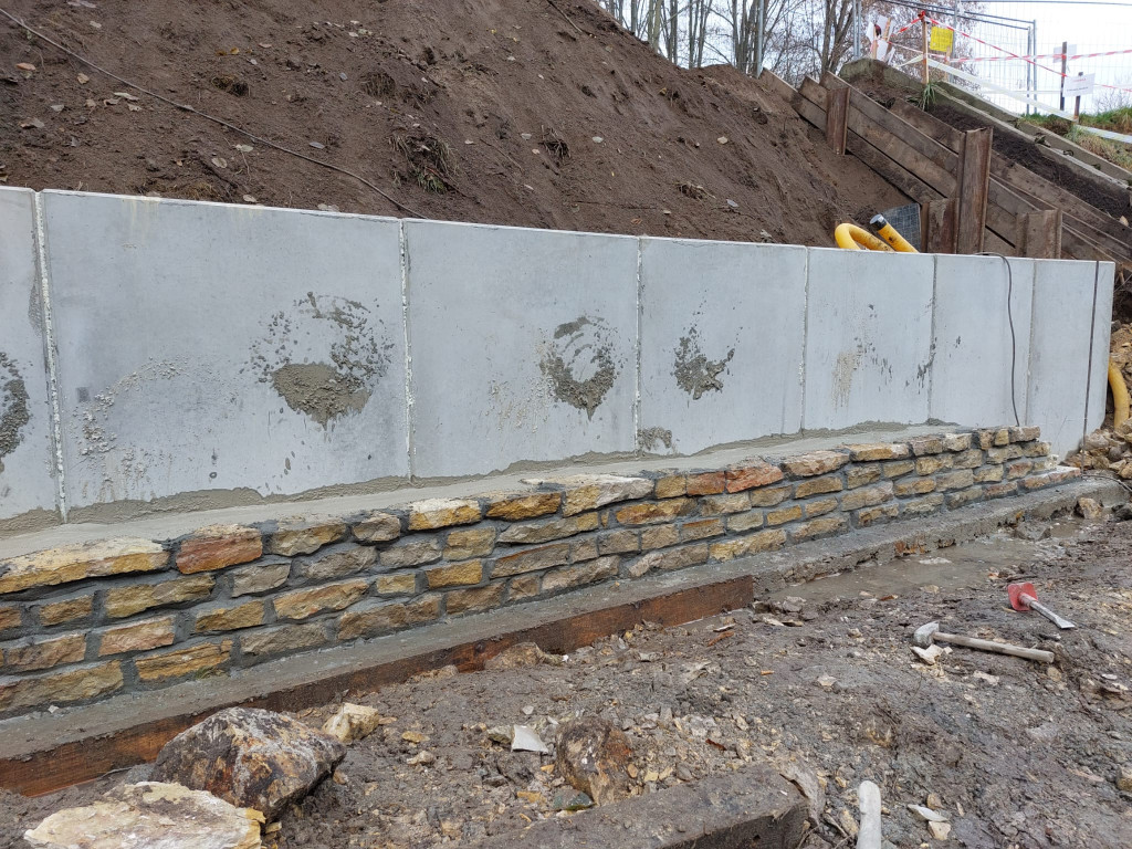 Prace przy Bramie Gwarków, parking niemal gotowy