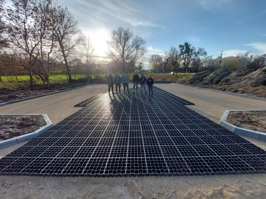 Prace przy Bramie Gwarków, parking niemal gotowy