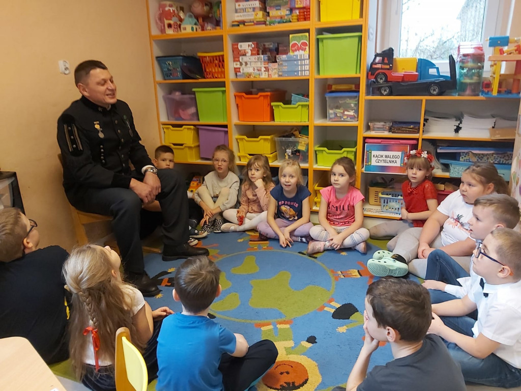 Barbórka w przedszkolu. Tańce śląskie i górnicy