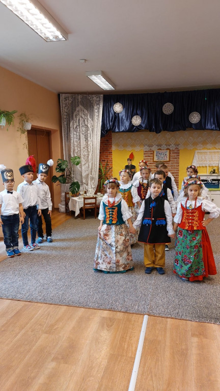 Barbórka w przedszkolu. Tańce śląskie i górnicy