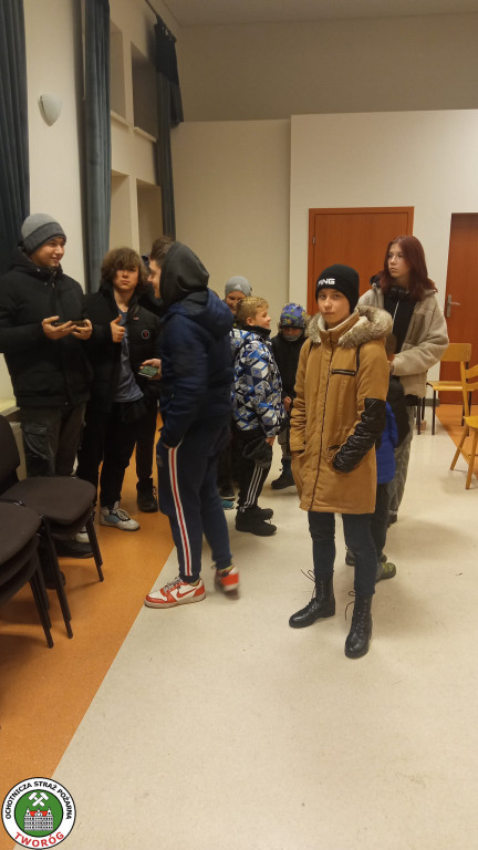 Zamiast reniferów były alpaki, mikołajki z druhami